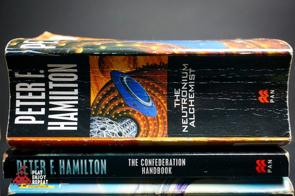 Peter Hamilton Book Bundle Pandora's Star FAST AND FREE UK POSTAGE